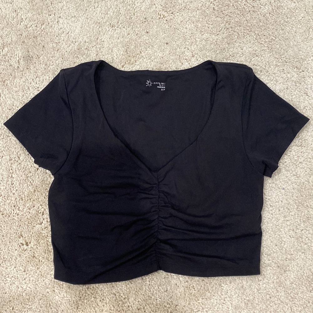 Black fitted crop top